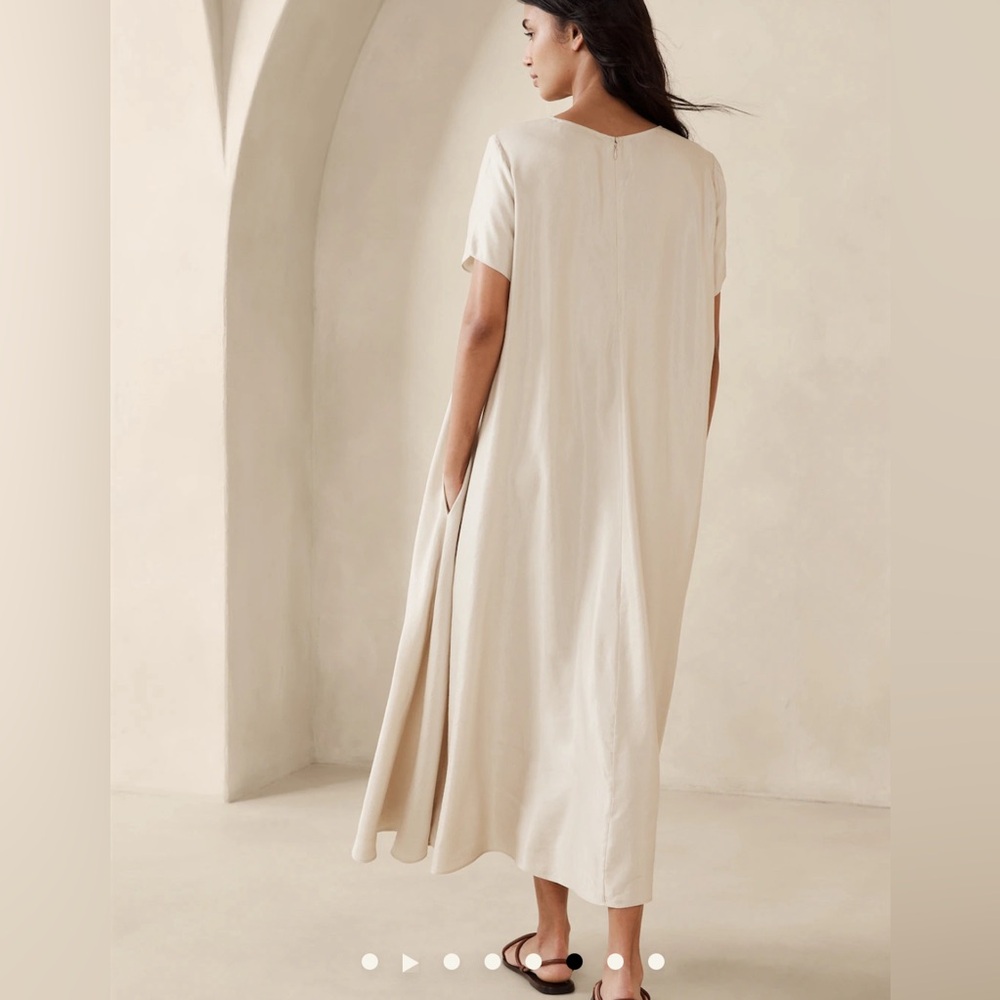 Banana Republic Cream Short-Sleeve Flared Maxi Dress - Picture 3 of 9